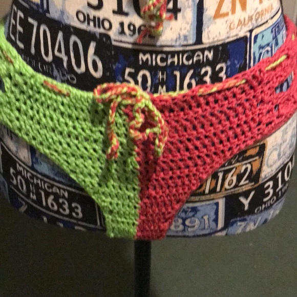 Crochet G-string swim suit - Picture 3 of 7